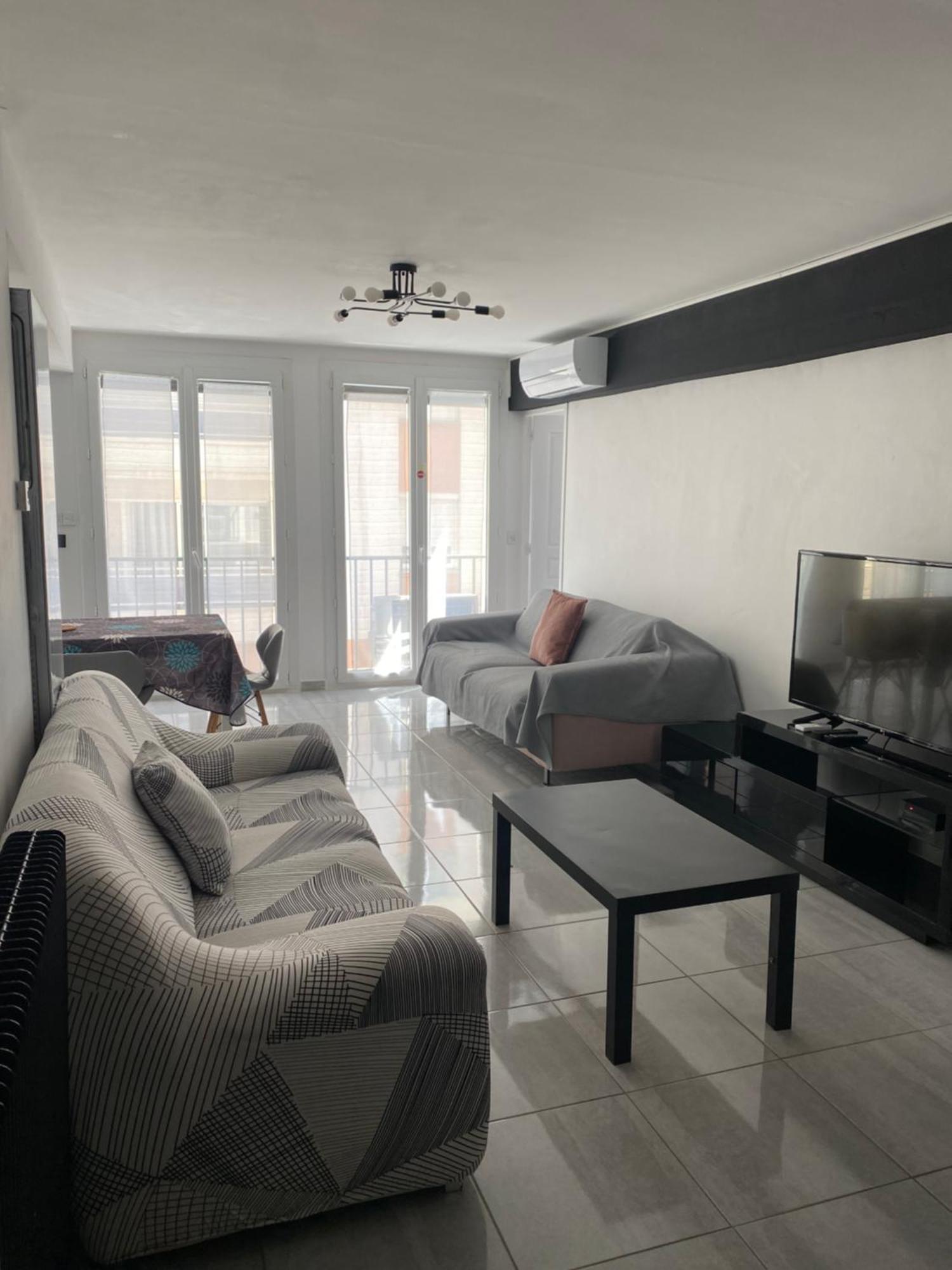 Super Apt Parking + Clim 5 Min Du Centre & Gare سُت المظهر الخارجي الصورة